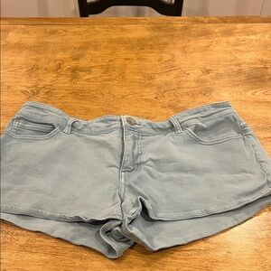 BKE mid-rise Shorts